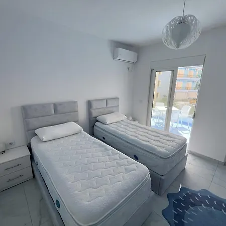 Casa Saraci White 1