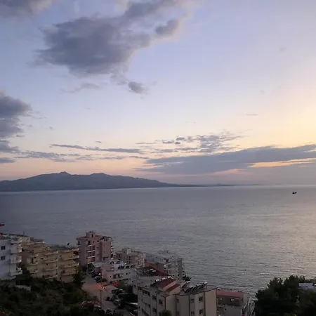 Apartment Casa Saraci White 1
